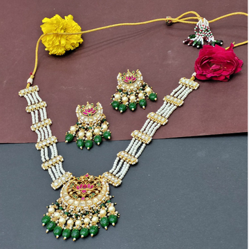 Pachi Kundan Bridal Necklace Set With Earrings